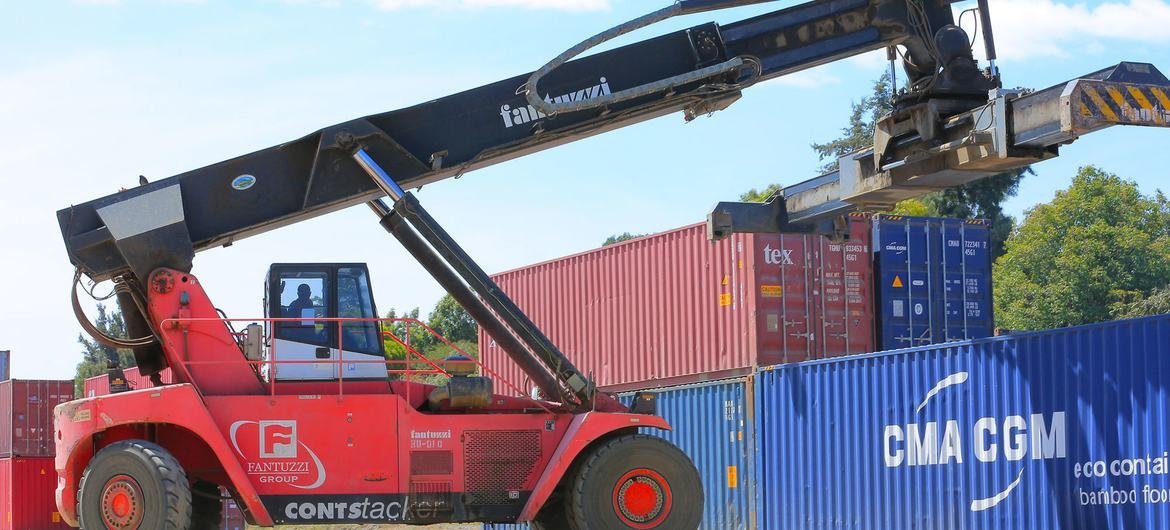 UN report shows global trade to hit record USD 33 trillion in 2024