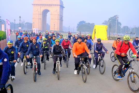 Indian sports minister flags off ‘Fit India Sundays on Cycle’ intiaitve, WWE star Sanky Singh joins event in Delhi