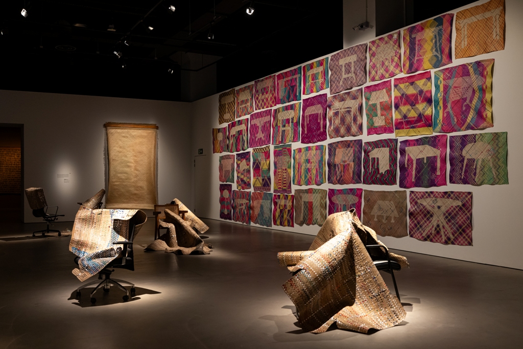 Installation view of ‘Yee I-Lann: Mansau-Ansau’. Photo courtesy: Singapore Art Museum.