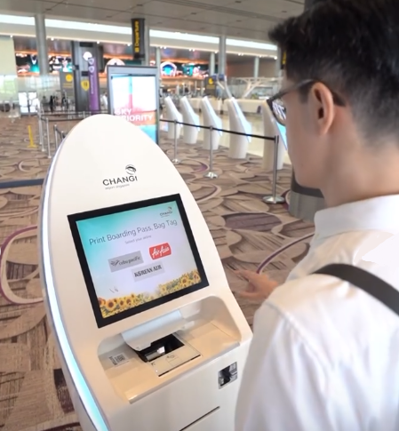 Fast check-in at Singapore Changi International Airport