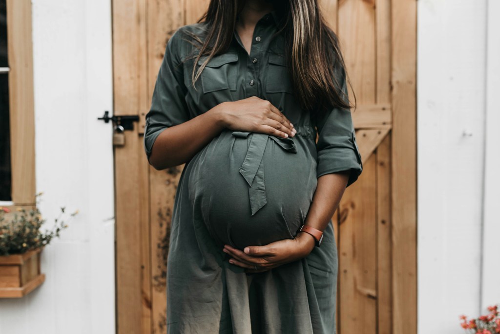 Reducing air pollution could help prevent pregnancy complications, study suggests