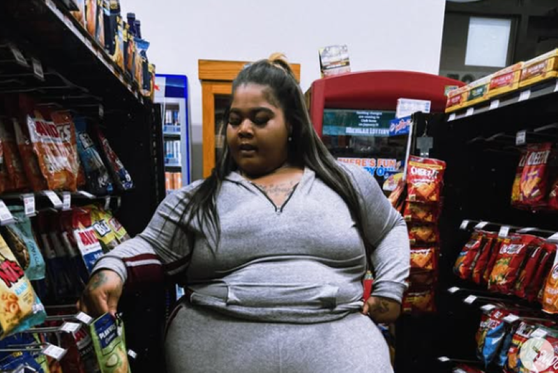 US-based plus-size rapper sues Lyft after it refuses her a ride for her weight.