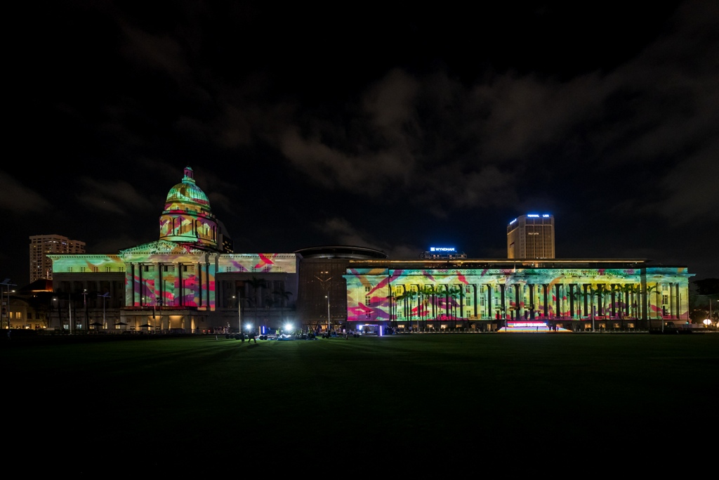 Installation view of Spirit of Resilience by Chng Seok Tin. Photo courtesy: National Gallery Singapore