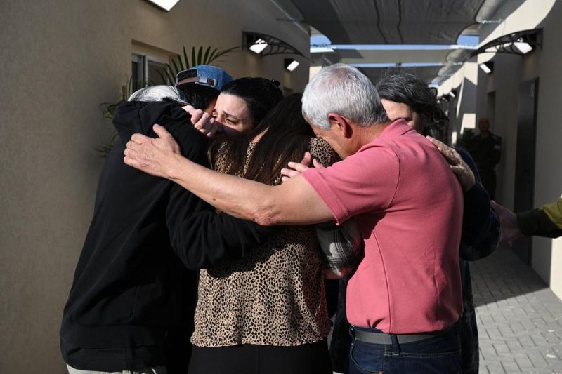 Gaza truce: Hamas releases eight hostages, including five Thai nationals, amid chaotic scenes 