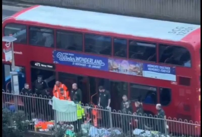 UK: Teen fatally stabbed on London bus in broad daylight amid spike in knife attacks