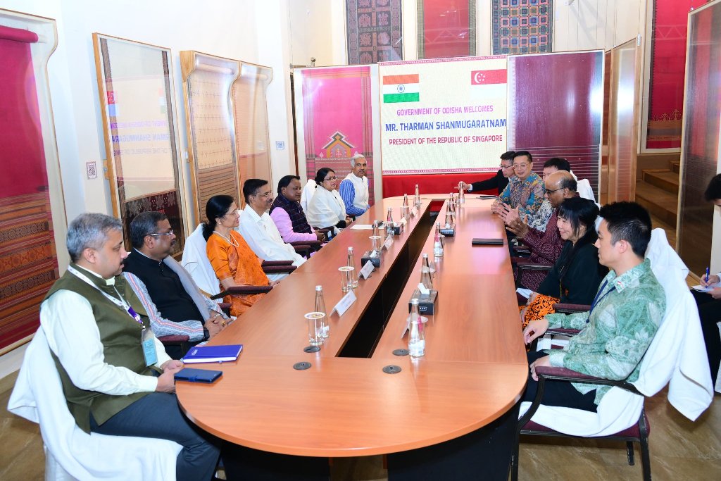 Delegates from Odisha (left) and Singapore during President Tharman Shanmugaratnam's visit to the eastern Indian state. Photo courtesy: x.com/MohanMOdisha