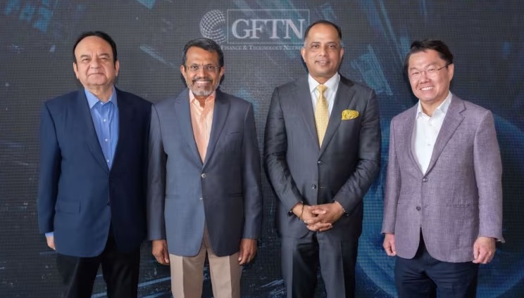 SICCI chairman Neil Parekh (left) said they want to showcase Singapore’s expertise in food exports at the event. Photo courtesy: www.facebook.com/SingaporeIndianChamber