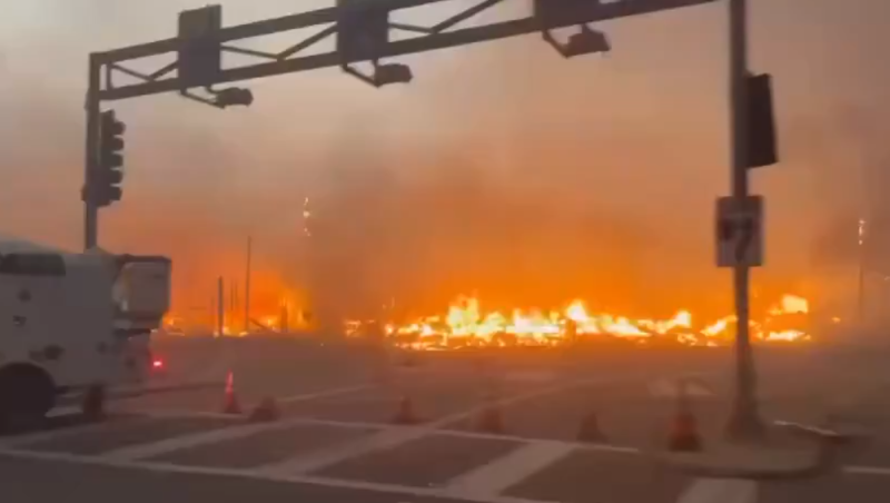 New fast-spreading fire in Los Angeles forces evacuation of tens of thousands 