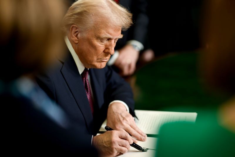 US President Donald Trump imposes major tariff on Canada, Mexico