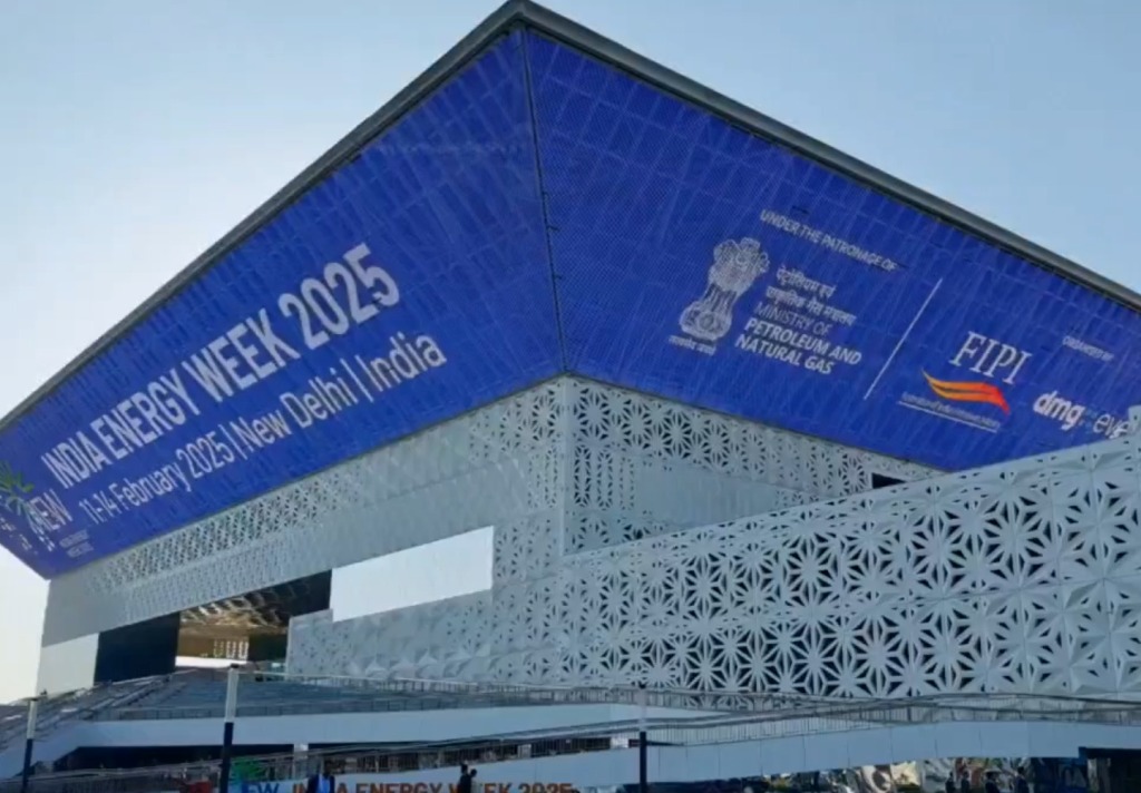 India Energy Week 2025: Puri spotlights biofuel, green hydrogen, and E&P reforms