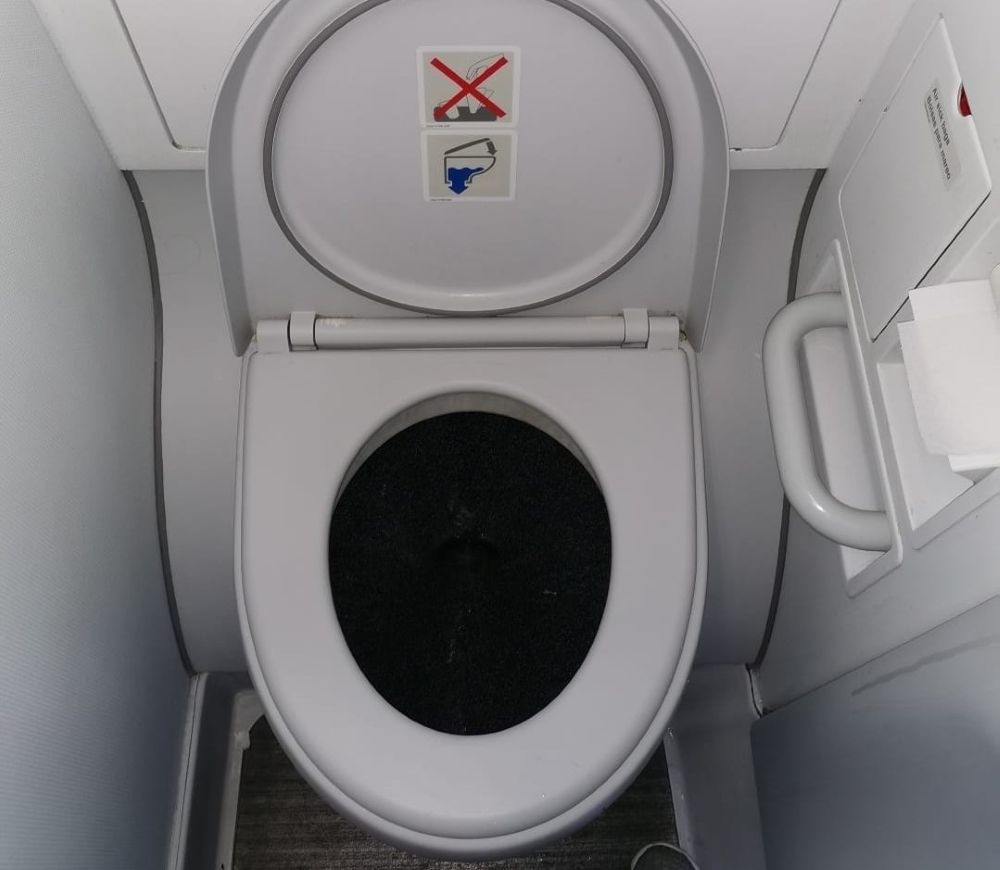 Aeroplane toilet