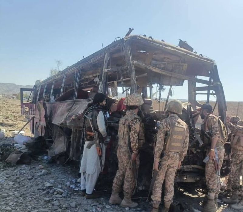 Balochistan Liberation Army claims 90 Pakistani soldiers died during attack on convoy 