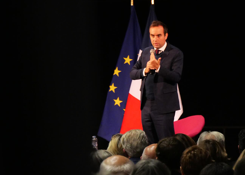 As US steps back, France shares military intelligence to Ukraine 