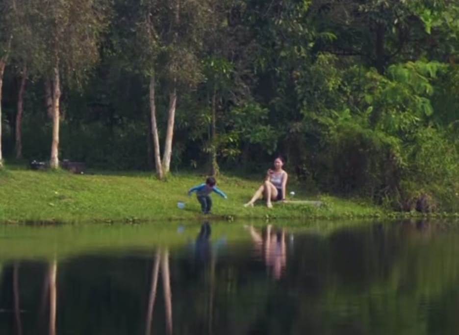 Singapore preps for 2025 hot season, weighs options of home-based learning, cool spaces for communities