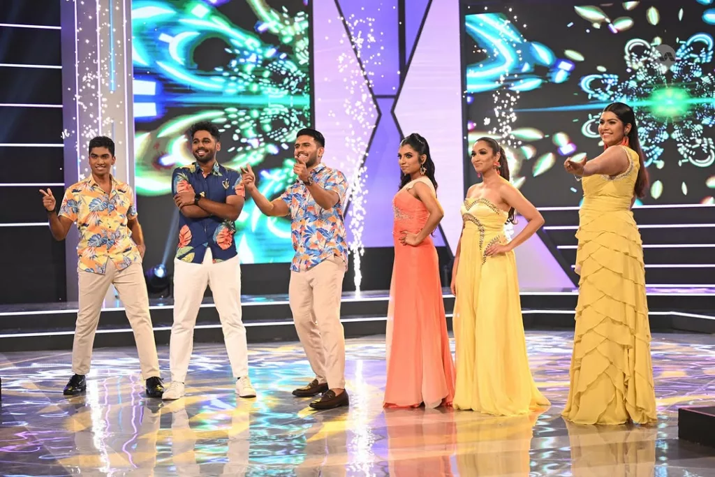 All six V Supreme contestants. Photo courtesy: Host Vishnu M Anandh. Photo courtesy: www.instagram.com/ungalukkaga.mediacorp