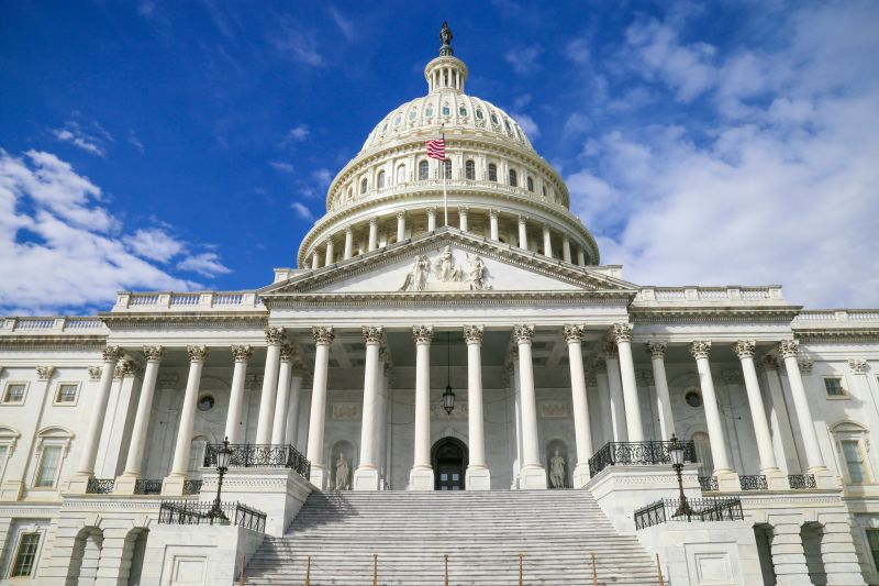 Senate averts government shutdown, overcomes Democratic opposition
