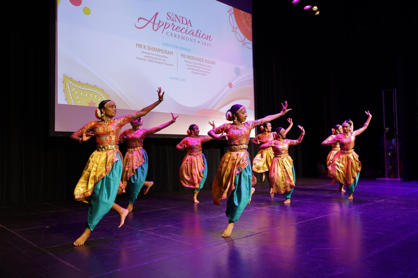 Indian community in Singapore sees strong gains in education, 40 percent increase in income