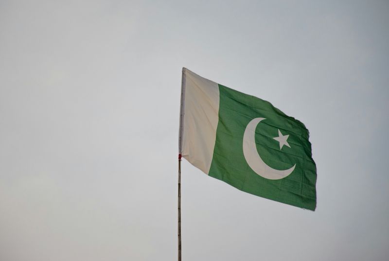 An Islamist mob beat to death an Ahmadi minority man in Pakistan's Karachi city on Friday.