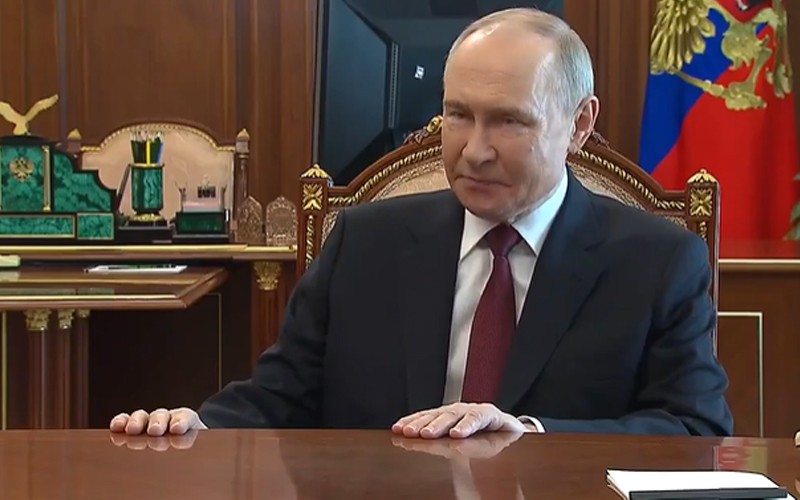 Putin declares Easter truce in Ukraine