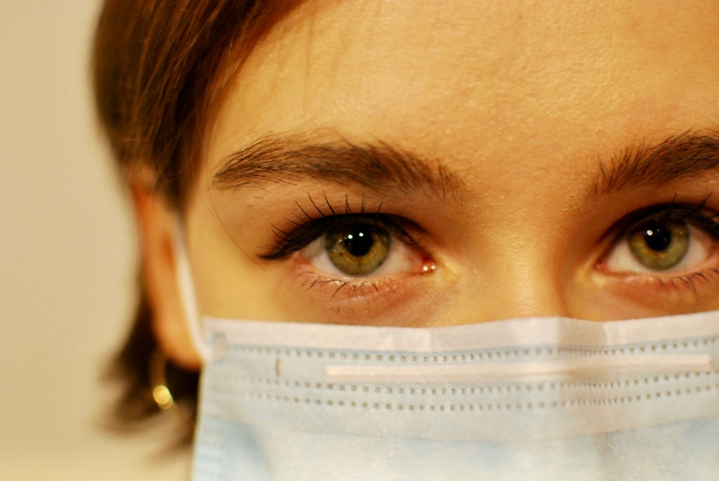 New drug delivery system shows promise for treating rare eye cancer