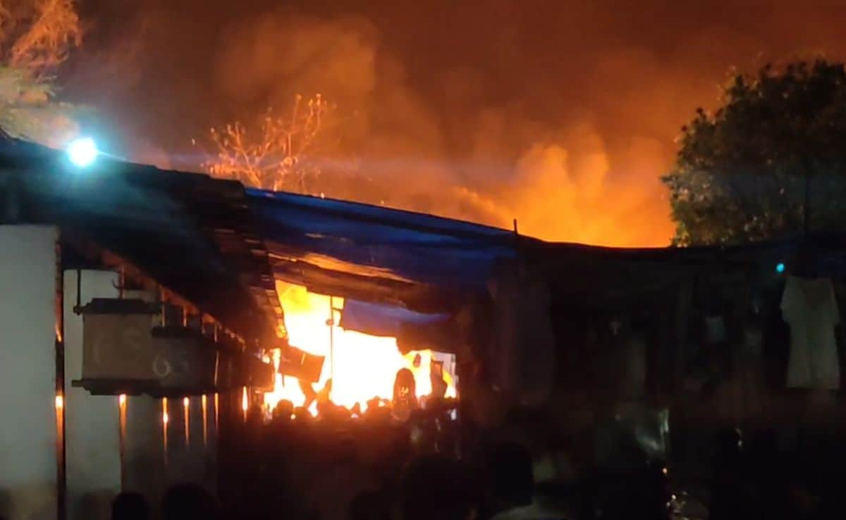 Dilli Haat in flames: Goods worth crores lost, shopkeepers plead for help