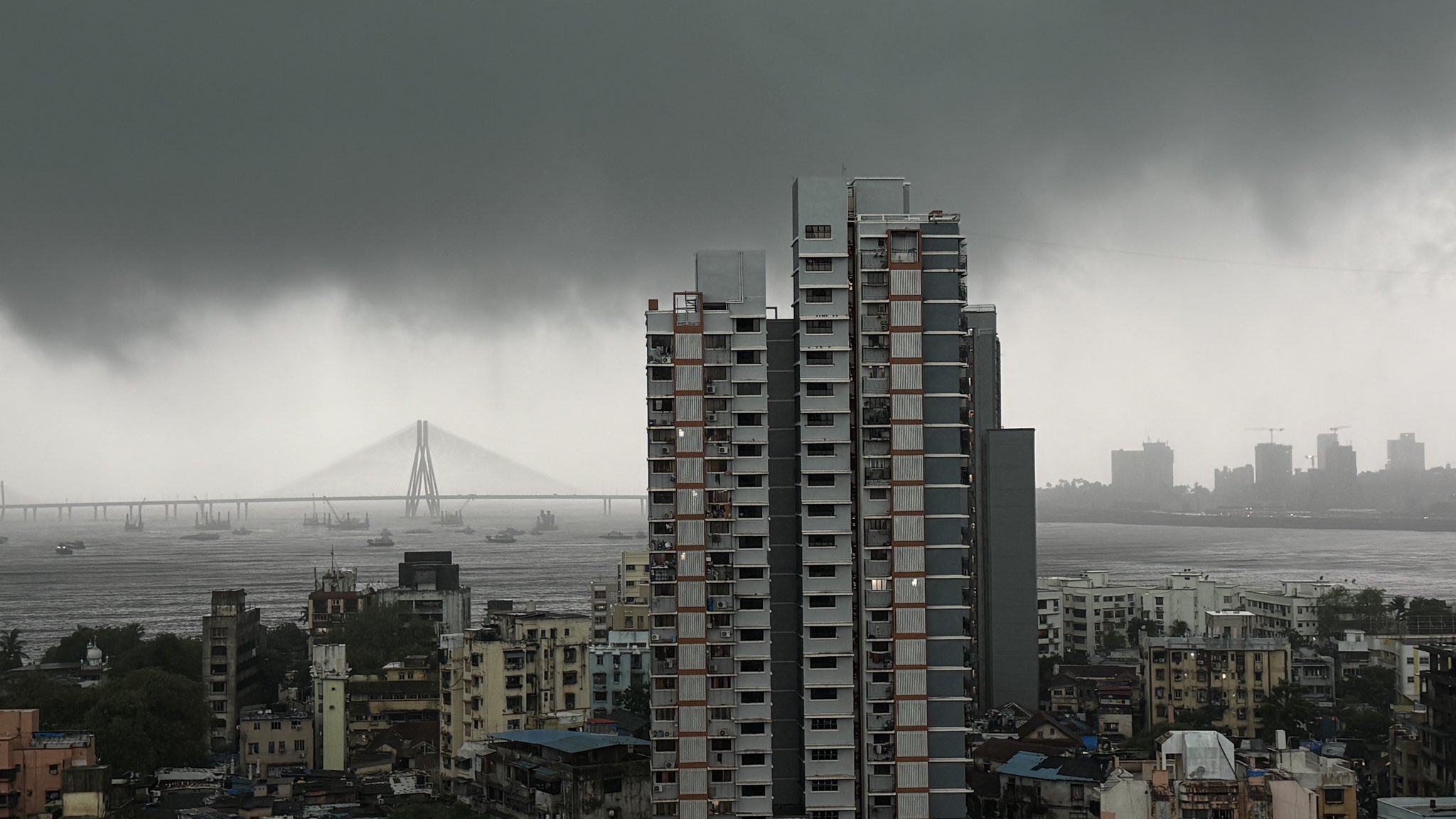 Mumbai monsoon makes earliest entry ever, city logs record rainfall