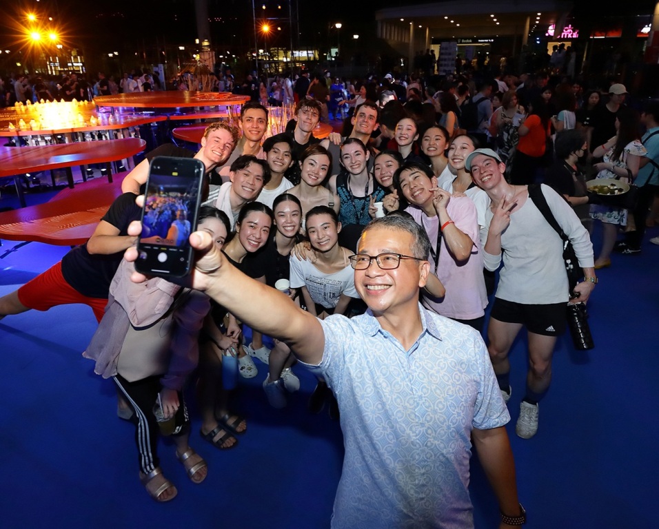 Minister selfie SIFA 2025