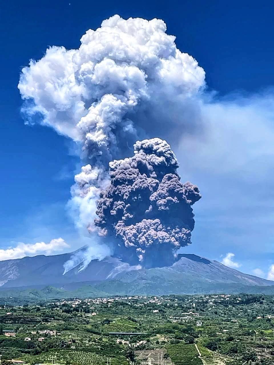 Italy: Mount Etna erupts, tourists urged to stay away