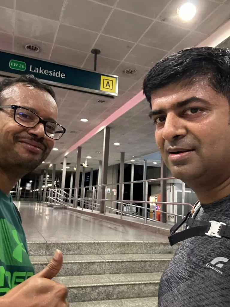 Singapore-based IIM Bangalore alumni Pawan Bhargava and Shijo George