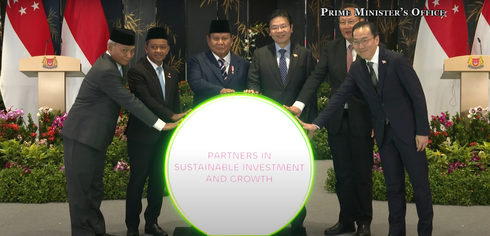 Singapore, Indonesia deepen ties with clean energy MOUs and project ceremony