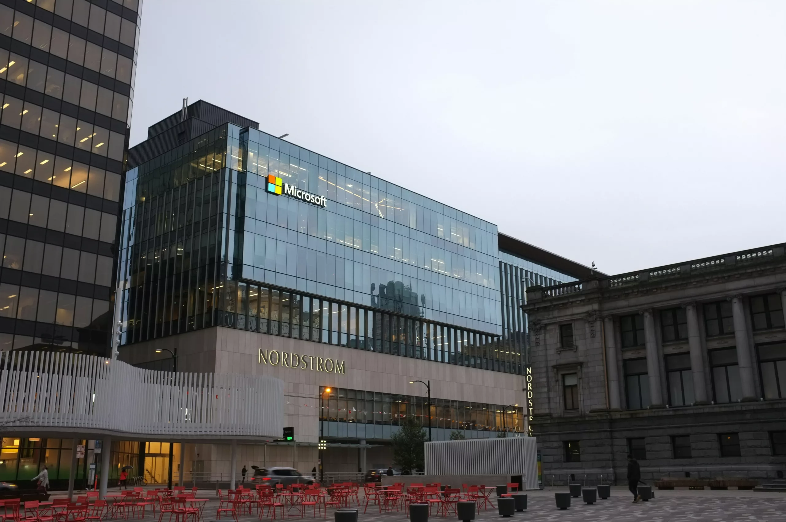 Microsoft cuts hundred jobs after removing 6,000 last month