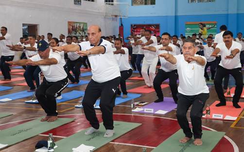 Rajnath Singh celebrates International Day of Yoga with Northern Command soldiers in Jammu and Kashmir