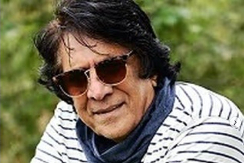 Amitabh Bachchan, Farhan Akhtar mourn Don director Chandra Barot’s death