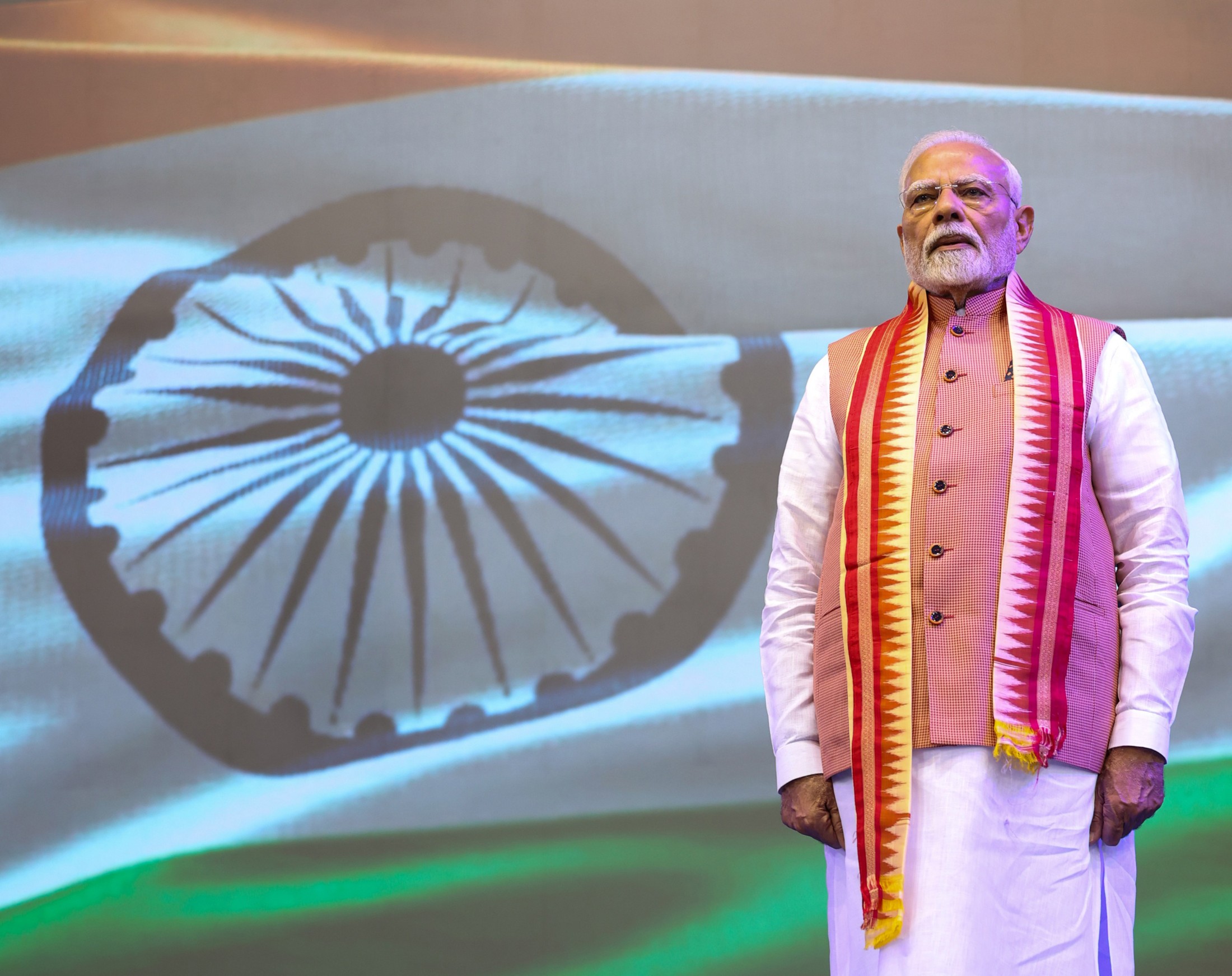 Indian PM Narendra Modi was welcomed in Trinidad and Tobago with a traditional Bhojpuri Chautaal performance.