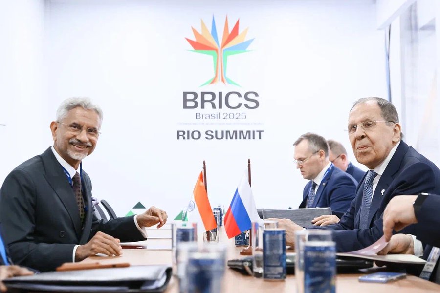 S Jaishankar discusses bilateral ties with Lavrov