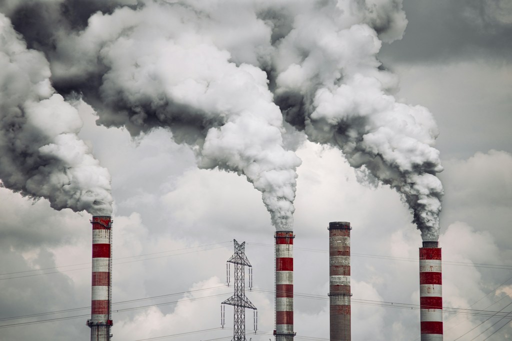 Exposure to PM2.5 and soot may raise dementia risk by up to 17 percent